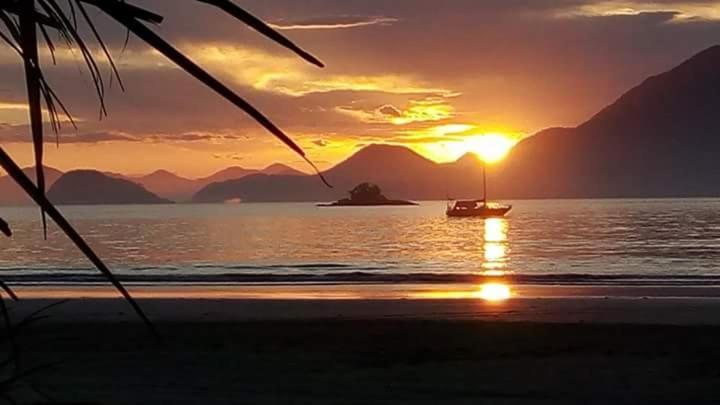 Suite A Beira Mar Em Ubatuba-Sp ภายนอก รูปภาพ